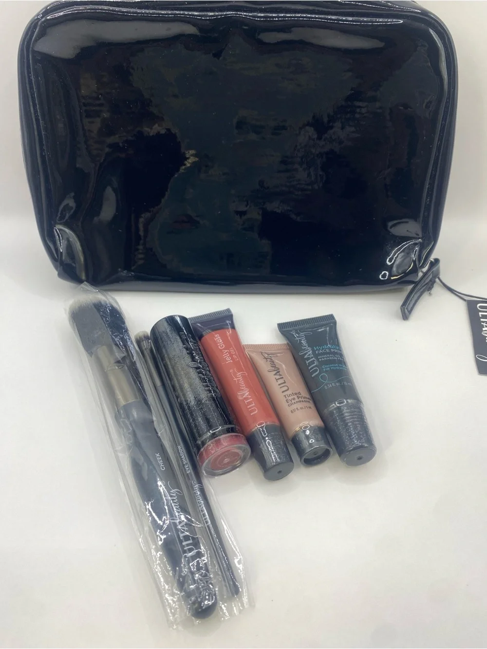 ULTA Beauty 7-Piece Makeup Lot Set w/ Cosmetic‎ Bag Brushes Lipstick Primers